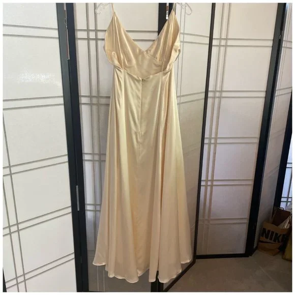 Wedding Dress With Silk and Lace by Cicada Bridal - Picture 9 of 9